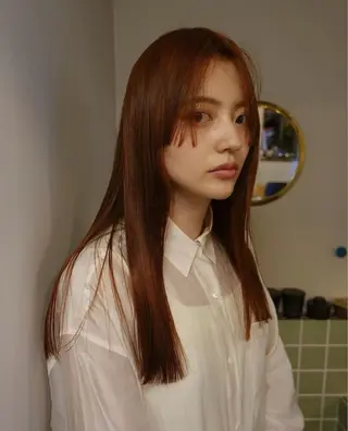 ロング Cocona 🦤 /ブリーチ/艶カラーのヘアスタイル