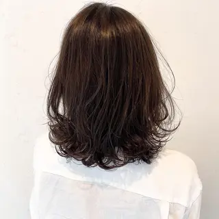 ミディアム カラー 伊藤 さやかのヘアスタイル