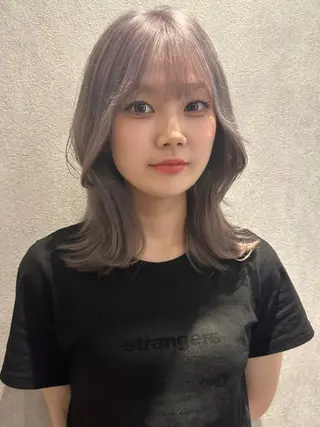 ミディアム カラー レイヤー/ハッシュ 三好悠生のヘアスタイル