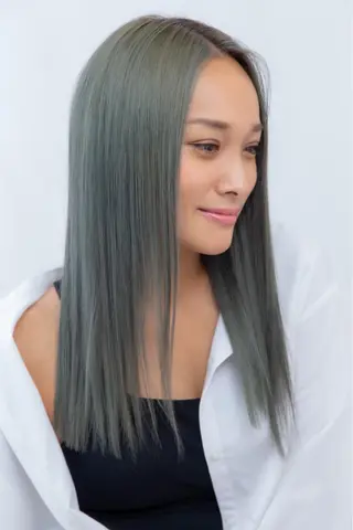 ロング 横浜関内髪質改善 re:Magoのヘアスタイル