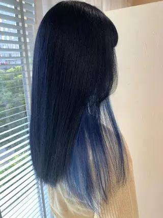 ロング カラー 藤平 いぶきのヘアスタイル