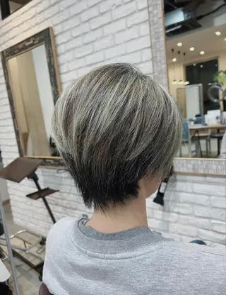ショート カラー 五反田　美容院☆張 明星☆韓国ヘアのヘアスタイル