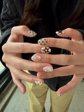 ネイル elen南越谷 Rina𖥔⋱のネイルデザイン
