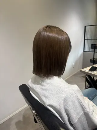 ミディアム YURINO /ボブ ベージュ/ハイトーンのヘアスタイル