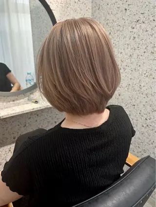 ショート カラー SHOTO ハイトー ン/ブロンドカラーのヘアスタイル