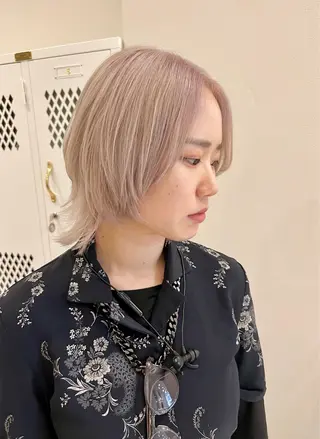 ショート カラー 興津/韓国レイヤー ダブルカラー美髪縮毛のヘアスタイル