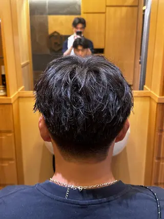 ミディアム メンズ ヒロ銀座 東京駅八重洲店所属・【メンズ専門】🔥 カミマンのヘアスタイル