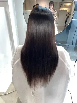 ロング APREKO SAYAKAのヘアスタイル