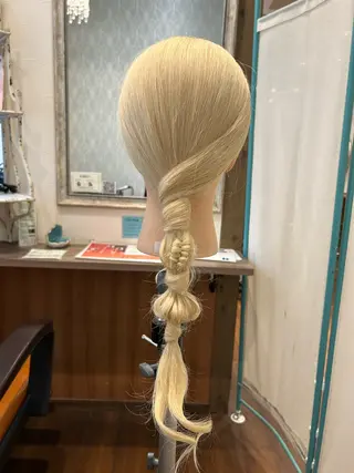 ロング ヘアアレンジ 柳樂 純香のヘアスタイル