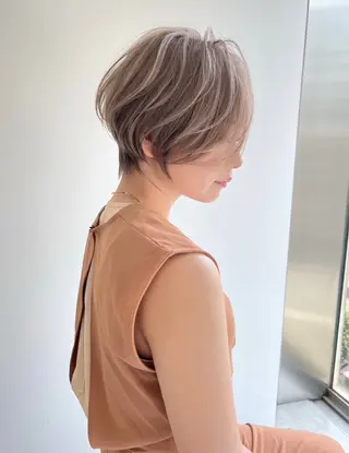 ショート レイヤー/ショート/ 山見陽のヘアスタイル