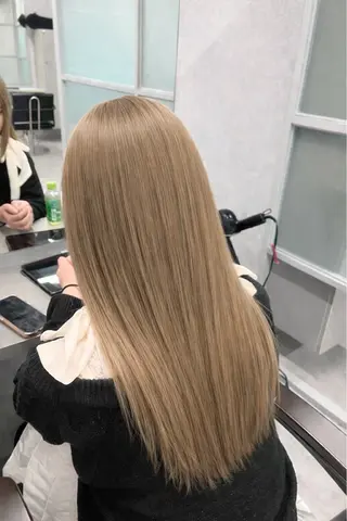 ロング 石津 優菜のヘアスタイル