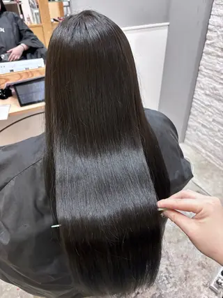 ロング miloc naha ナナカのヘアスタイル