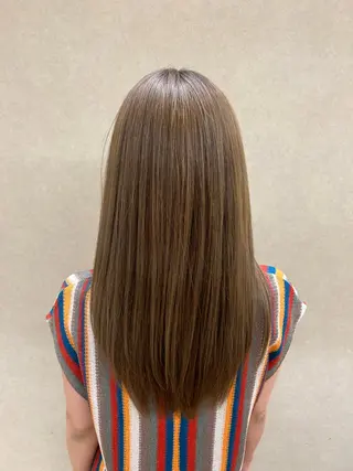 カラー 艶カラー🫧/ 板倉かなみのヘアスタイル