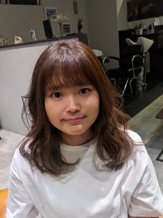セミロング カラー over two  藤が丘のヘアスタイル