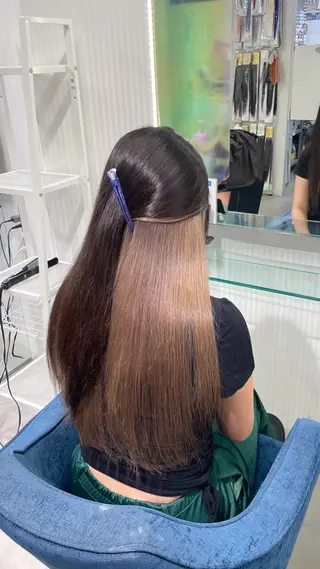 ロング カラー Boxmico. / カカズ コトネのヘアスタイル