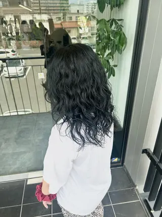 セミロング カラー Emitas.　井上 真奈美のヘアスタイル