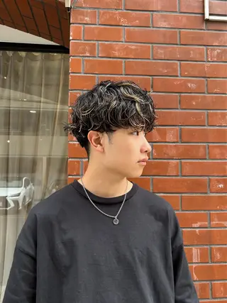 ショート パーマ メンズ 保坂 駿太郎のヘアスタイル