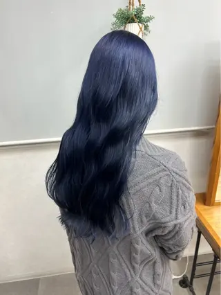 ロング かのブリーチカラー 🎧⛓️🩶のヘアスタイル