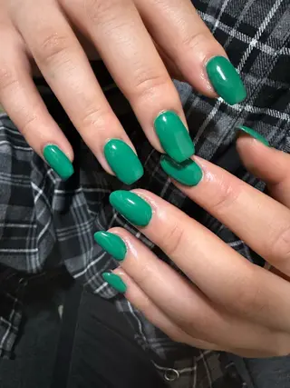 ネイル salon de 4H所属・小林 麻里のネイルデザイン