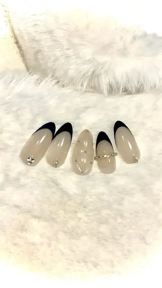 ネイル 二階堂 晴菜のネイルデザイン