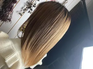 セミロング LILIS hair designのヘアスタイル