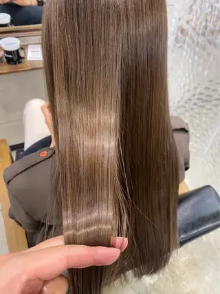 ロング かがみ/メンテナンス カット無料のヘアスタイル