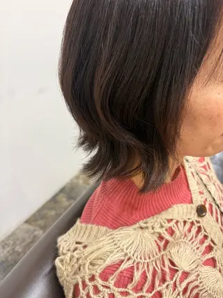 ミディアム 岩井 七香のヘアスタイル
