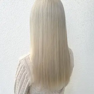 ロング カラー 平尾 樹里のヘアスタイル