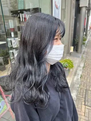 ロング カラー 藤岡 瑚乃美のヘアスタイル