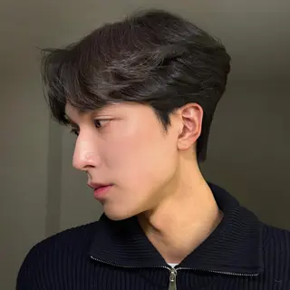 メンズ センターパート特化/ メンズカット/ヒロキのヘアスタイル