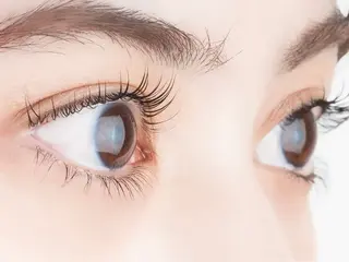 マツエク・マツパ EYELA 山中の眉毛・アイブロウイメージ