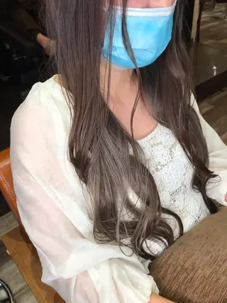ロング カラー 平田 怜のヘアスタイル