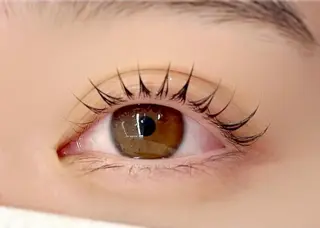 マツエク・マツパ Le'a first URARAのマツエク・マツパデザイン