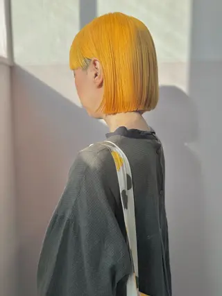 ミディアム カラー オカモト ミユウのヘアスタイル