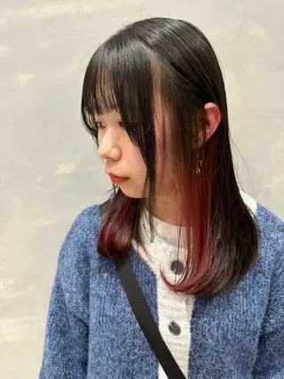 セミロング カラー newi まーぼーのヘアスタイル