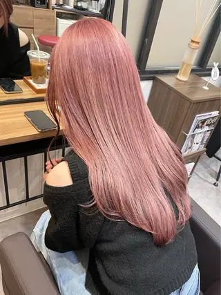 ロング ブリーチ特化🎖️ピ ンクカラー高橋さやかのヘアスタイル