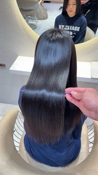 セミロング カラー 縮毛矯正✨🫧 レイヤー川村利幸のヘアスタイル