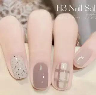 ネイル H3 Nail Tsuki🦋💙のネイルデザイン