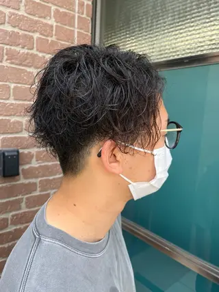 ショート カラー パーマ ヘアアレンジ メンズ キッズ ネイル マツエク・マツパ アイブロウ 久木原 ゆりのヘアスタイル