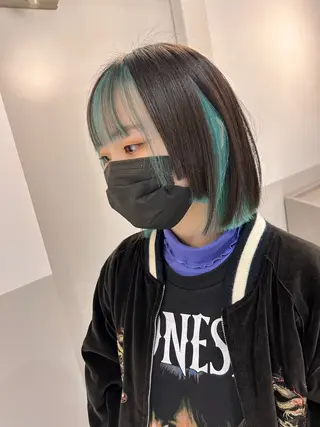 ミディアム カラー 薄田 珠美のヘアスタイル