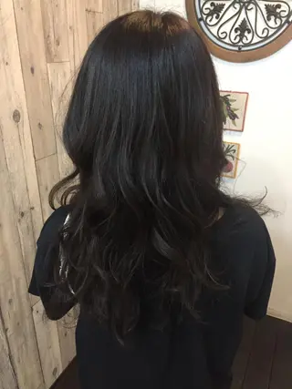 カラー 中山 ルミ子のヘアスタイル