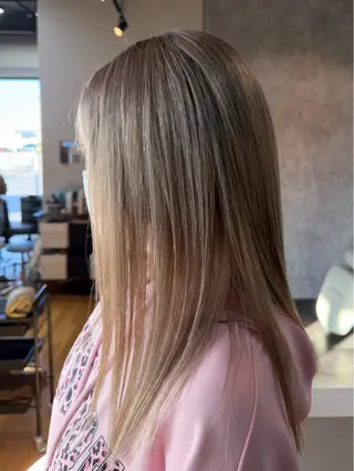 ロング カラー 艶カラー×デザイン カラー特化/値賀大樹のヘアスタイル