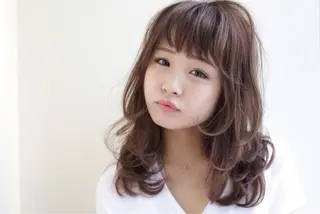 ミディアム タジマ ヤスヒサのヘアスタイル