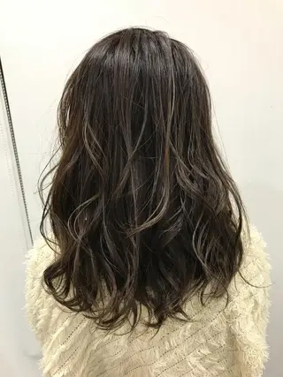 ロング カラー 関口 友行のヘアスタイル