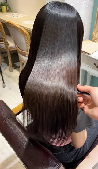 ロング ✨縮毛矯正✨艶髪✨️ 髪質改善✨鴻巣✨️のヘアスタイル