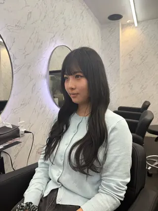 ロング ✨ハイトーン/レイヤ ー/横浜/優内✨のヘアスタイル