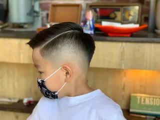 ショート カラー パーマ メンズ 石鳶 勝のヘアスタイル