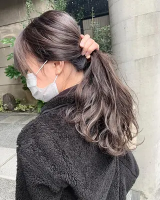 セミロング カラー 西村あきや トレンド韓国ヘアのヘアスタイル