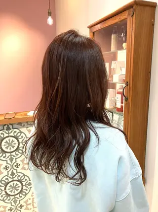 ミディアム カラー 藤田 七海のヘアスタイル