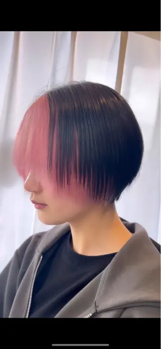 ショート カラー 🫧小峰 夕依のヘアスタイル